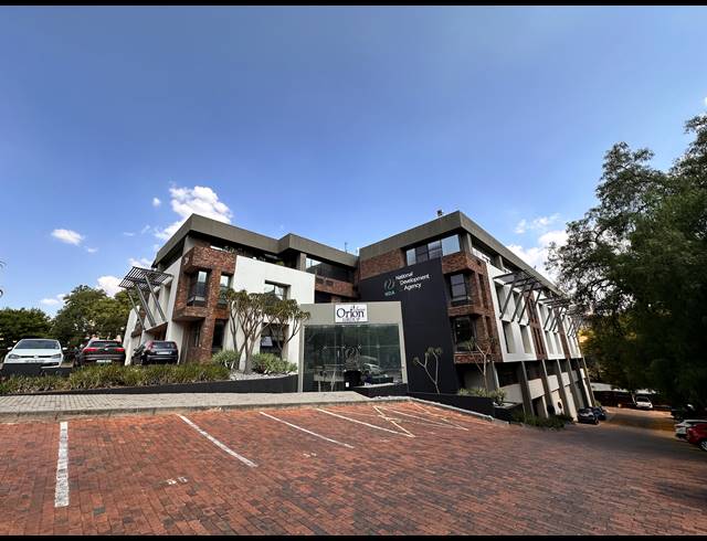 949M² OFFICE TO LET IN PARKTOWN